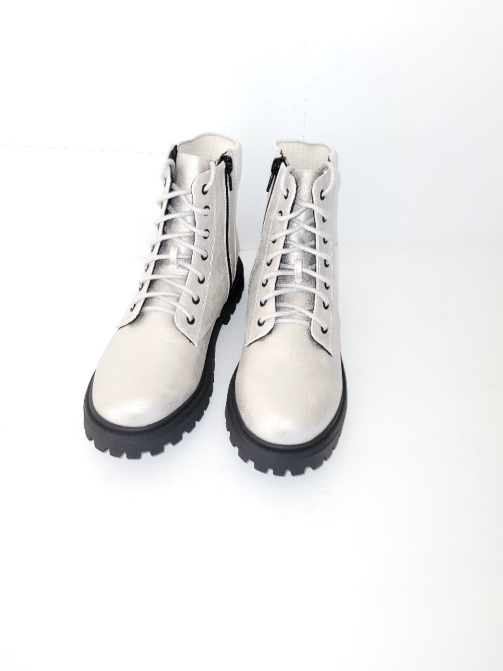 NWOT Lands' End Girls Lugged Boots - Sz 4